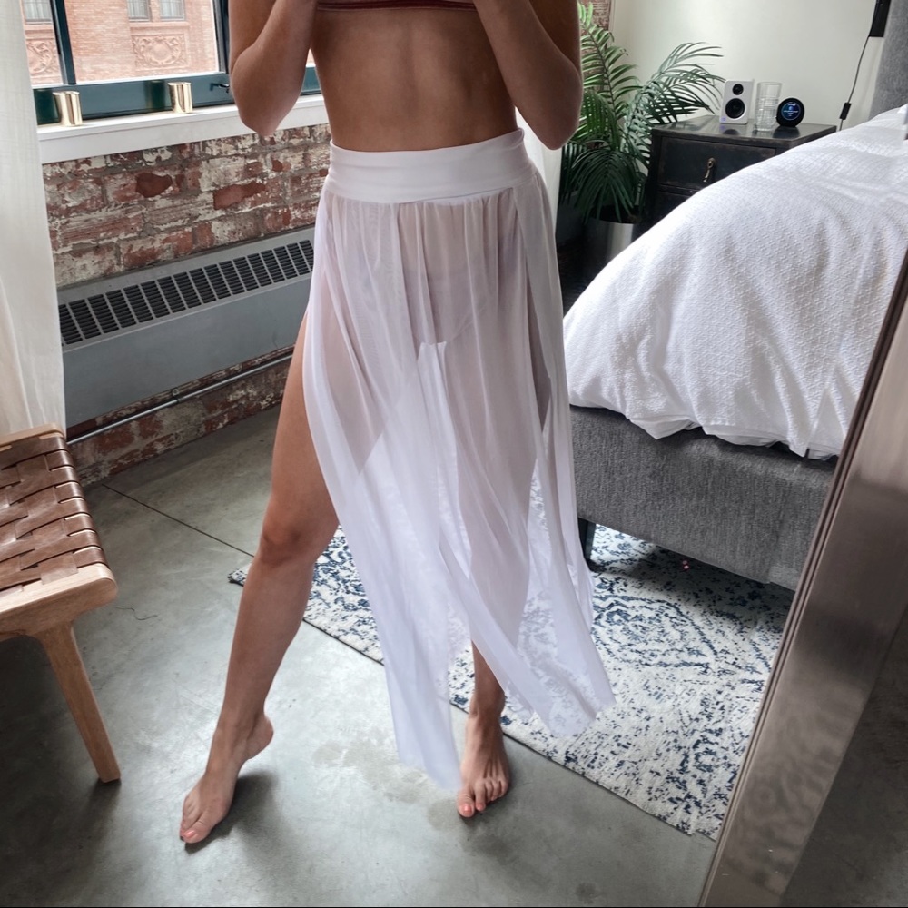 SWIM COVERUP - Picture 4 of 6